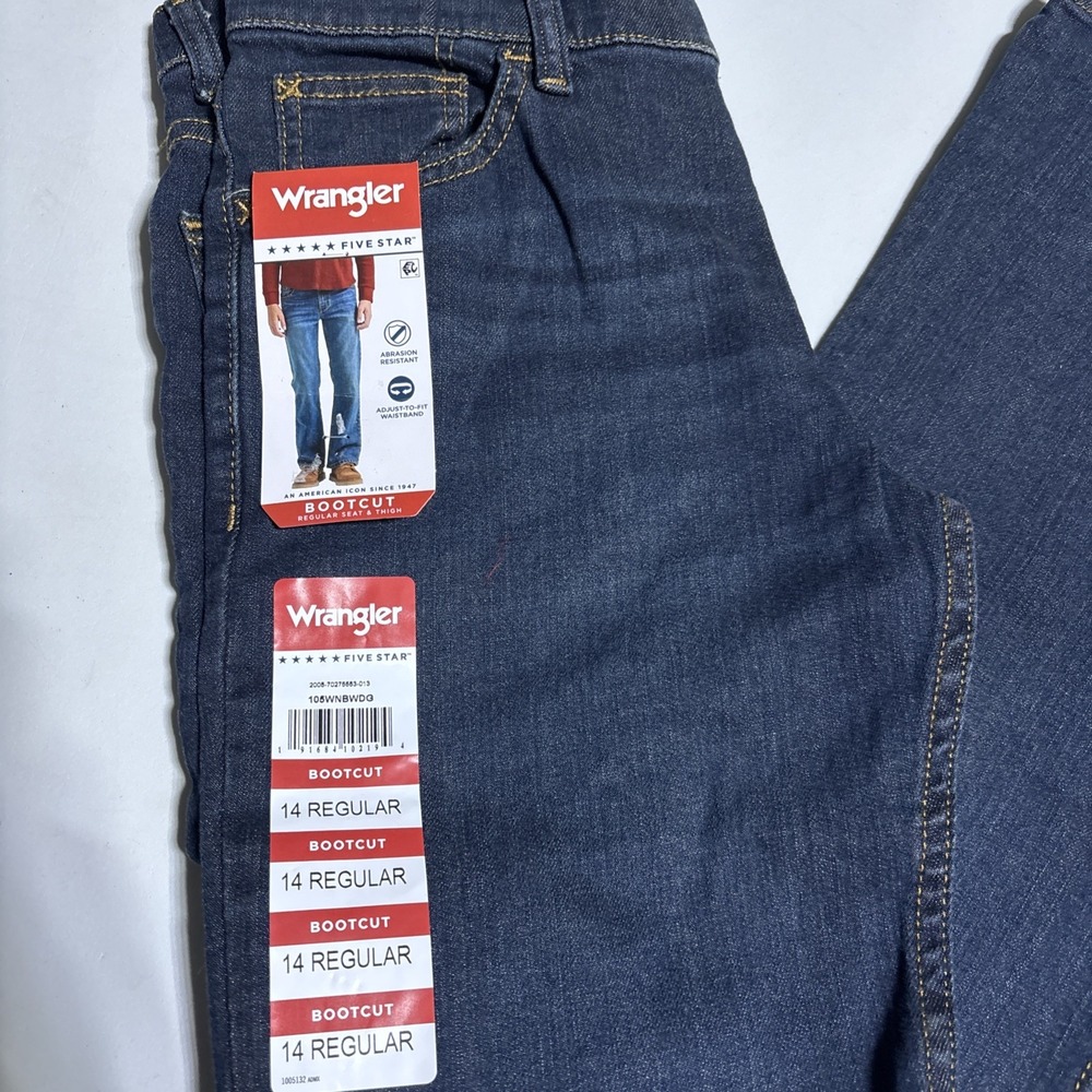 NWT Wrangler Classic Bootcut Jeans Boys Size 14 Regular Dark Wash
